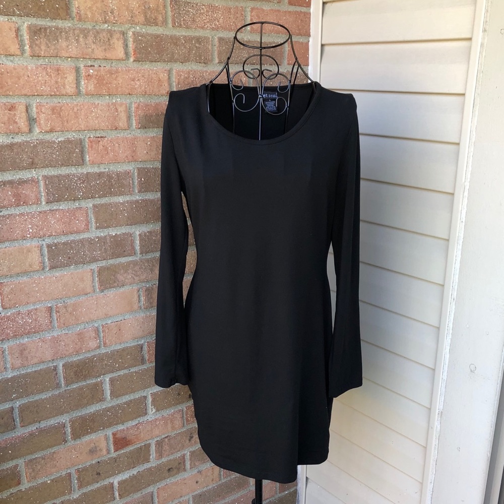 Wet Seal tunic in black